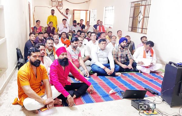 नवापारा भाजपा मंडल ने सुना मन की बात