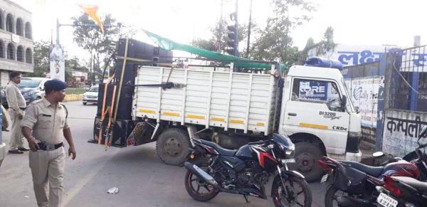 बारात के डीजे धुमाल पर कार्रवाई, जुलूस-शोभायात्रा को सुरक्षा