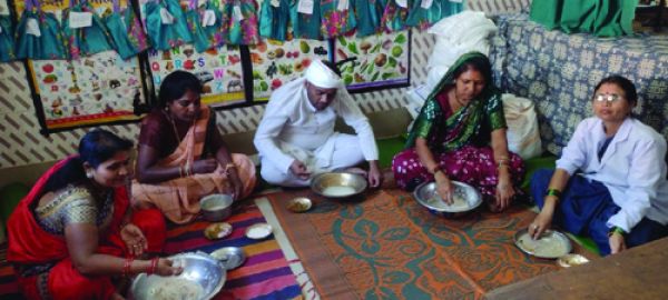 स्टेशनपारा में मनाया मजदूर दिवस