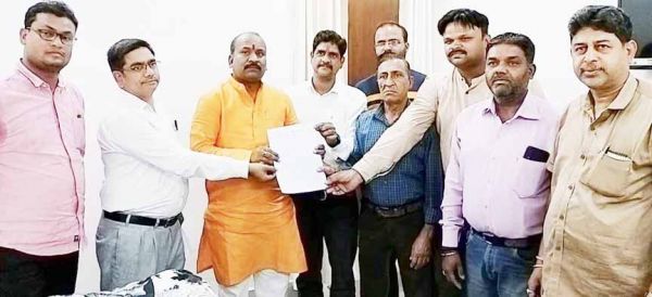 क्षत्रिय समाज ने की महाराणा प्रताप चौक में प्रतिमा स्थापना, शेड व सौंदर्यीकरण की मांग