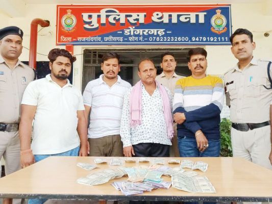 जुआ खेलते 4 जुआरी रंगे हाथ पकड़ाए