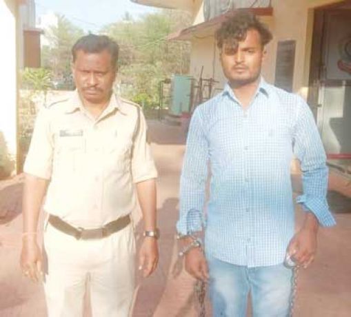 नाबालिग की अश्लील फोटो वायरल, आरोपी गिरफ्तार