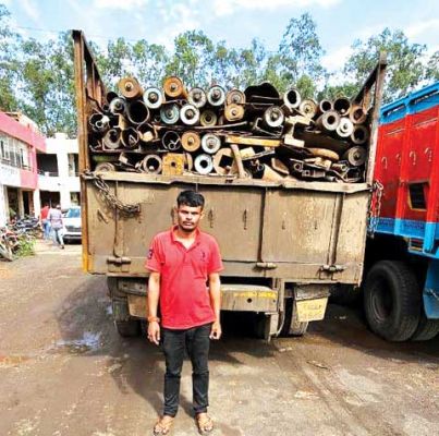   आधा दर्जन कबाडिय़ों के ठिकानों में दबिश, 5 लाख के लोहे के सामान बरामद, गिरफ्तार