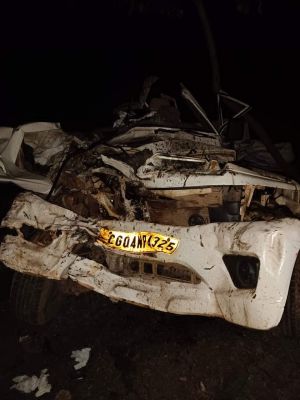 ट्रक ने बोलेरो को मारी टक्कर, एक परिवार के 10 और ड्राइवर समेत 11 की मौत 