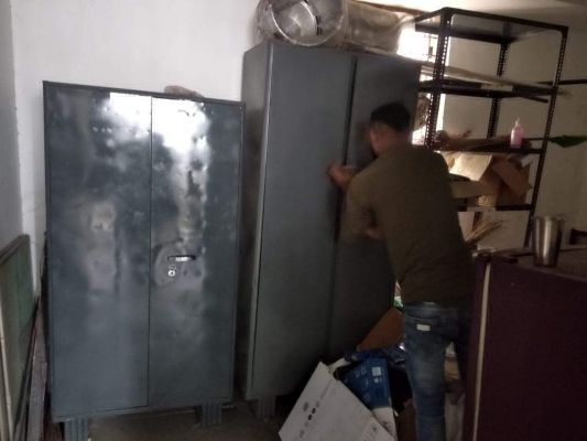 आंबा कार्यकर्ताओं के लिए आया मोबाइल परियोजना कार्यालय से गायब