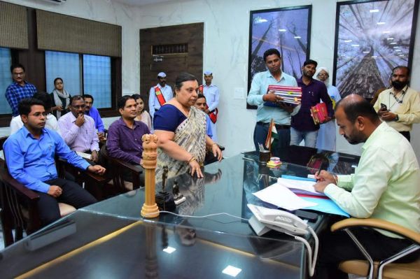 बस्तर के नए कलेक्टर ने किया पदभार ग्रहण