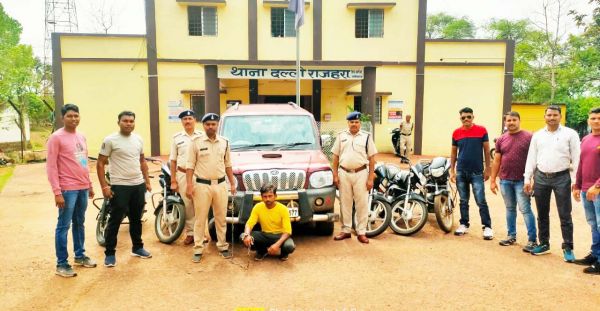 वाहन चोरी मामले में आरोपी गिरफ्तार