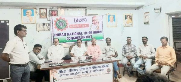 संगठन को मजबूत कर मजदूर हितों में काम करने का संकल्प