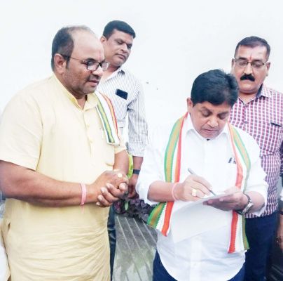 डहरिया ने वार्ड विकास के लिए स्वीकृत किए 15 लाख