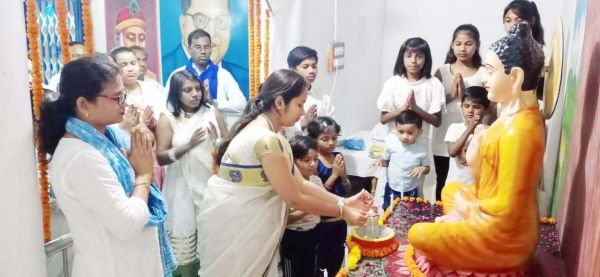 बुद्ध जयंती पर शांतिनगर में खीर वितरण