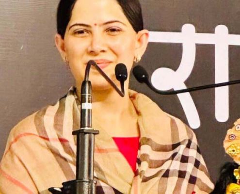 गोवर्धन पर्वत की निकाली झांकी 