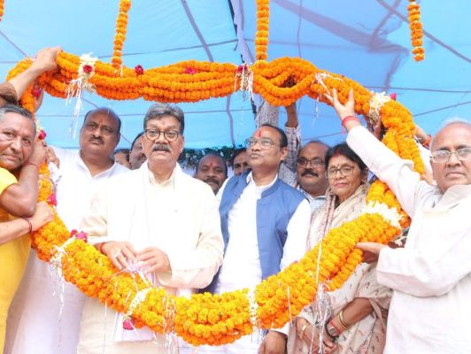 गुरुदेव रवींद्रनाथ टैगोर की मूर्ति का अनावरण और टैगोर वाटिका एवं संग्रहालय का शिलान्यास किया डॉ. महंत ने