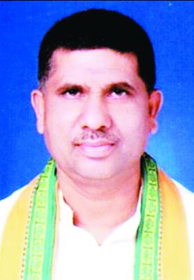 शराब बेच कर पैसा कमा रही  कांग्रेस सरकार- कोमल जंघेल
