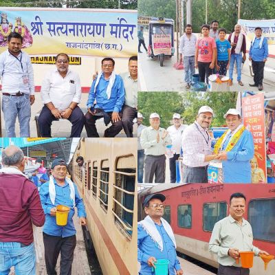 मंदिर समिति के सदस्यों ने यात्रियों  को पिलाया शीतल जल