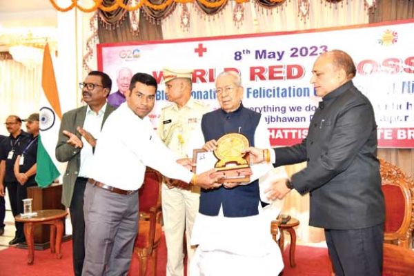 इंद्रजीत को नि-क्षय मित्र सम्मान