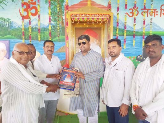 अनुष्ठान शिविर के समापन पर विद्यार्थी हुए भावुक