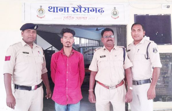 नाबालिग को भगाने वाला  आरोपी पुणे से गिरफ्तार
