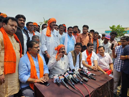 गोढ़ी गोठान में बवाल, साव मीडिया को लेकर गए थे