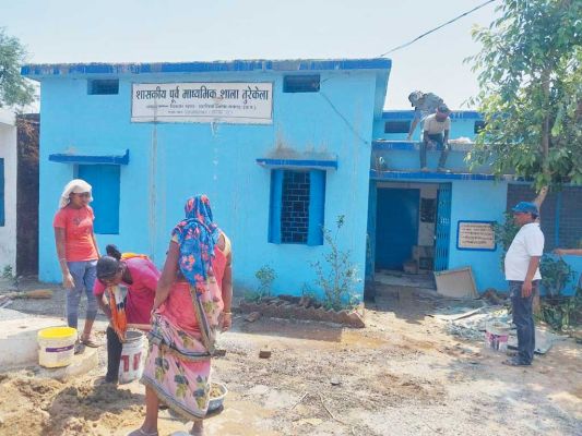 जिले में स्कूलों का जीर्णोद्धार जोरों पर