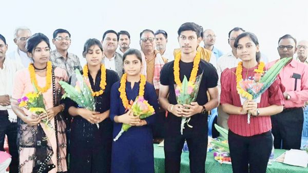 बोर्ड परीक्षा में सफलता के लिए मरार पटेल समाज ने किया सम्मान