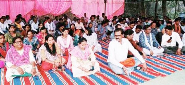आठ सूत्रीय मांगों को लेकर पटवारी  संघ बेमुद्दत हड़ताल पर