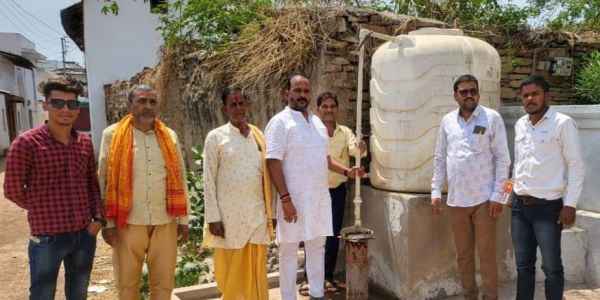 सरदा में पेयजल संकट गहराया, समस्या का निराकरण नहीं होने से ग्रामीण नाराज 