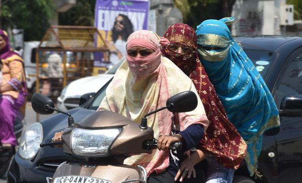 सुबह तेज धूप के बाद, दोपहर जशपुर, बिलासपुर-नांदगांव में बारिश