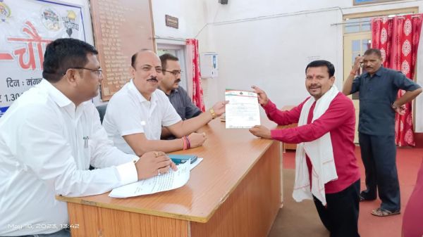 बारिश में जलमग्न हो जाता है जिला अस्पताल