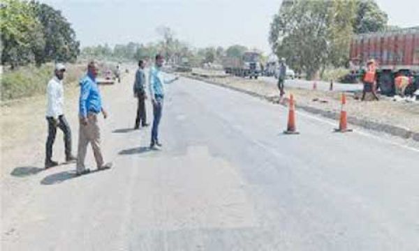 सडक़ सुरक्षा उपायों पर जोर, अफसरों को दिए निर्देश
