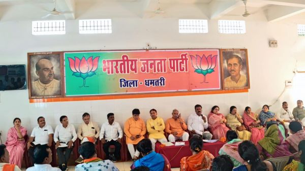 गोठानों में प्रदर्शन को लेकर रणनीति बनी