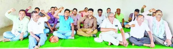 मांगों को ले पटवारियों की बेमुद्दत हड़ताल जारी