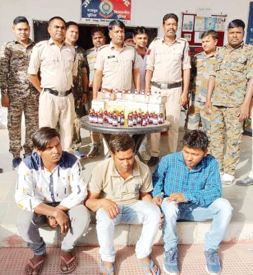 नशीली दवाइयों की तस्करी करते 3 आरोपी गिरफ्तार