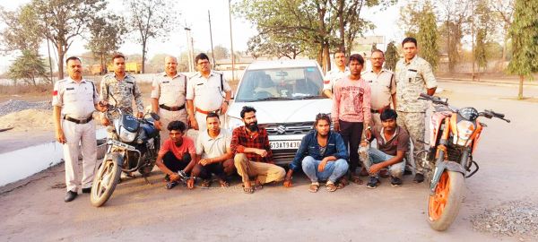 बैल खरीदकर जा रहे किसान से मारपीट-लूट, नाबालिग समेत 7 गिरफ्तार