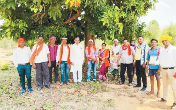 पूर्व विधायक इंदर समेत भाजपाईयों ने किया गौठानों का निरीक्षण