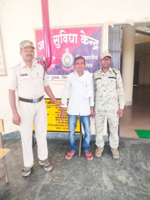 पत्नी की कुल्हाड़ी से वार कर हत्या, पति गिरफ्तार