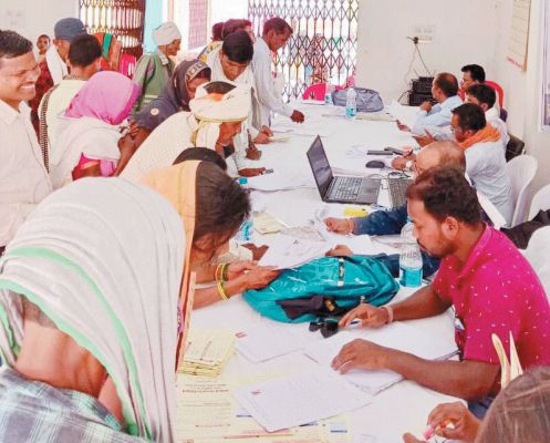 दिव्यांगता प्रमाण पत्र बनवाने 56 और मतदाता सूची में नाम दर्ज कराने 4 आवेदन 