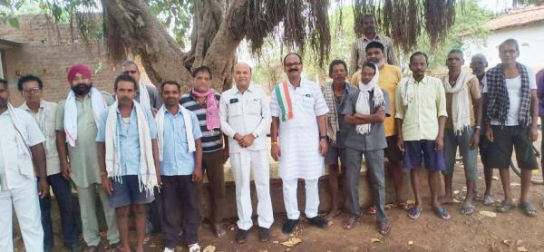 सुशील शर्मा ने किया   ग्रामों में जनसम्पर्क