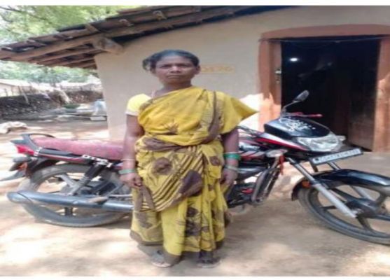 गौठान समिति से जुडक़र आर्थिक रूप से सशक्त हुईं बुधियारिन