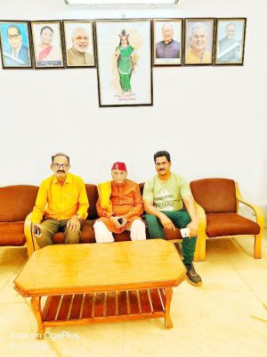 पूर्व मंत्री चंद्रशेखर  पहुंचे राजनांदगांव