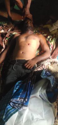 मुखबिरी का आरोप, युवक को घर से निकाल नक्सल हत्या, पर्चे फेंके