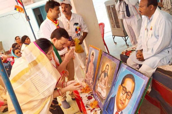 बुद्ध जयंती में विधायक उत्तरी हुर्इं शामिल