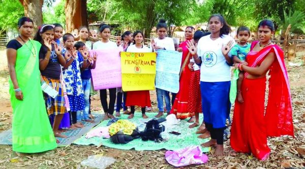 माहवारी स्वच्छता दिवस पर सामुदायिक जागरूकता बैठकें व रैली
