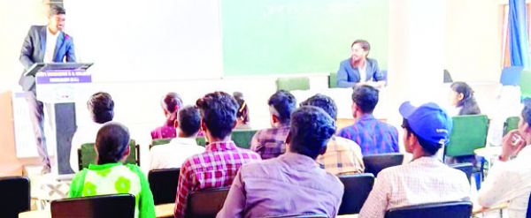 रुचि व सामथ्र्य के अनुसार ही विकल्प चुनें- नसीर अहमद