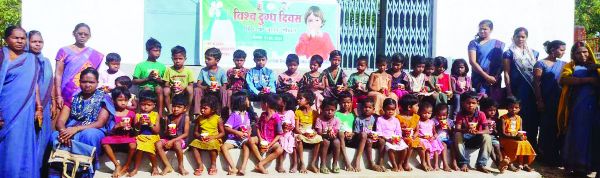 गौठानों में दुग्ध पान कराकर मनाया विश्व दुग्ध दिवस