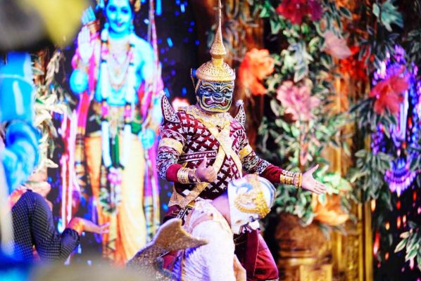 अंतरराष्ट्रीय रामायण मंडली कम्बोडिया की 12 सदस्यीय टीम की संगीतमय प्रस्तुति