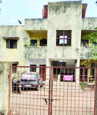 बस्तर में चिकित्सकों को नहीं मिल रहे शासकीय आवास