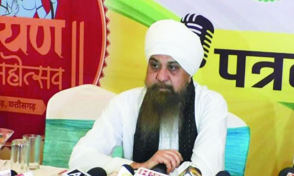 कलाकारों को आगे लाने यह आयोजन मिल का पत्थर- लक्खा
