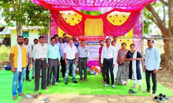 अनिश्चितकालीन हड़ताल : राजस्व विभाग का कामकाज पटरी से उतरा