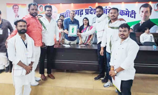 युवा कांग्रेस सिहावा विधानसभा सम्मानित