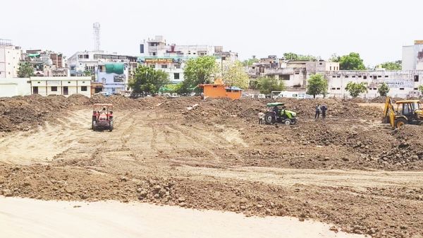 शहरवासियों को मिलेगा घास से सुसज्जित एक बेहतरीन खेल मैदान